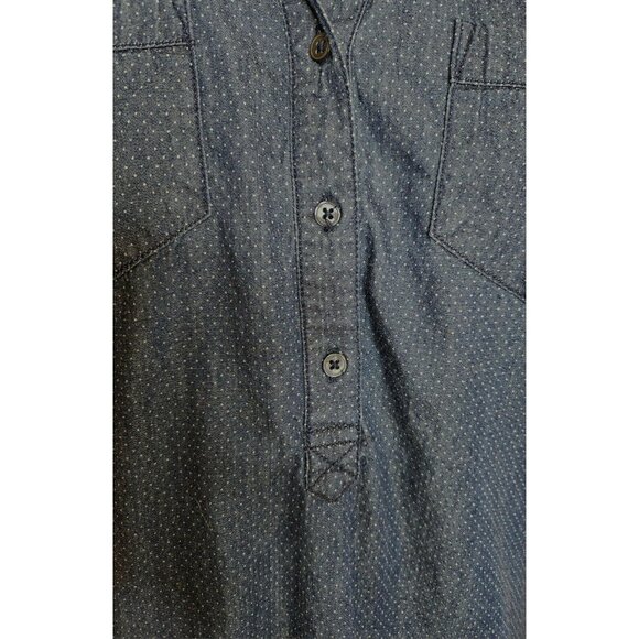Liz Claiborne Womens Polka Dot Chambray Shirt Tab Sleeves Half Button Front Sz M - Picture 8 of 10